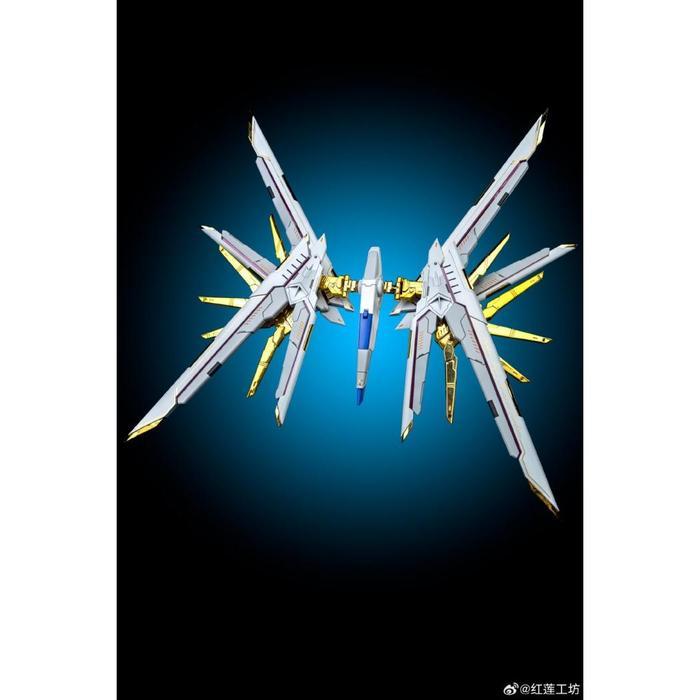 MG 1/100 Proud Defender Backpack Mighty Strike Freedom Red Lotus Model Kit