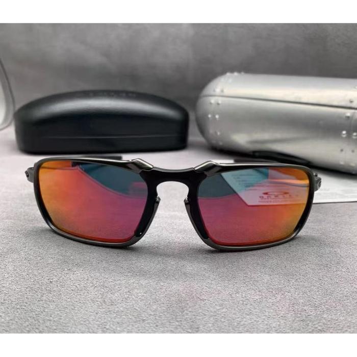 Kacamata pria sporty Oakley Badman 006020 polarized