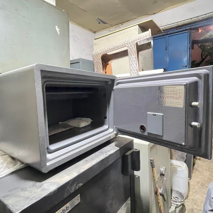 Brankas Krisbow Digital Yb-350 Promo 