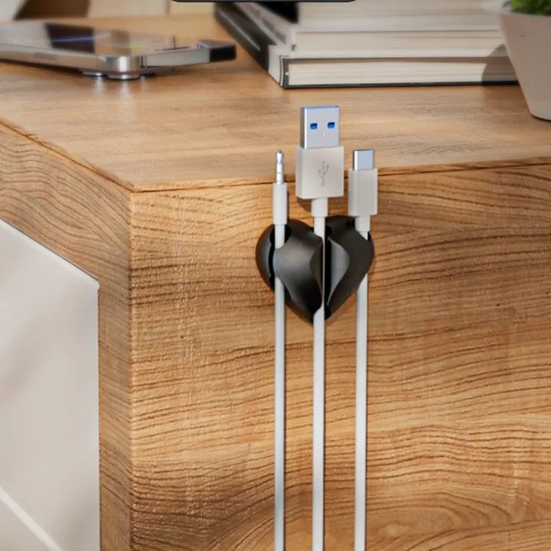 2/4pc Heart-Shaped Mini Cable Winder Organizer Desktop Cable Managers Charging Cables Clips Cord