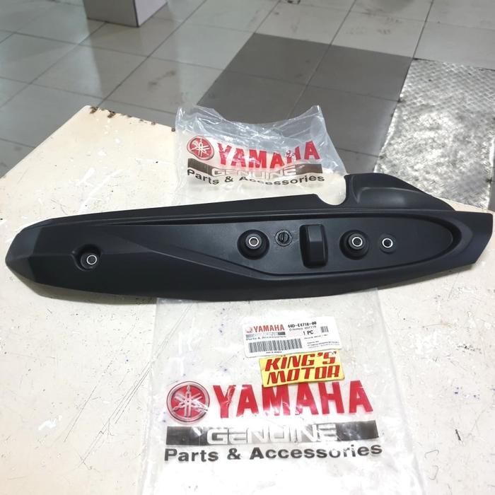 1t82- Pelindung / Tameng / Cover Knalpot Xeon Karbu