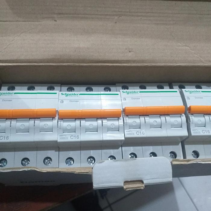 Mcb 3 Phase 16A Schneider Domae