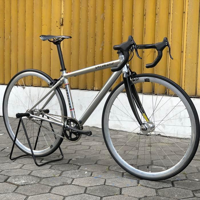 Terlaris Fixie Specialized Langster Alloy Carbon Fixed Gear Chrome Silver Bekas