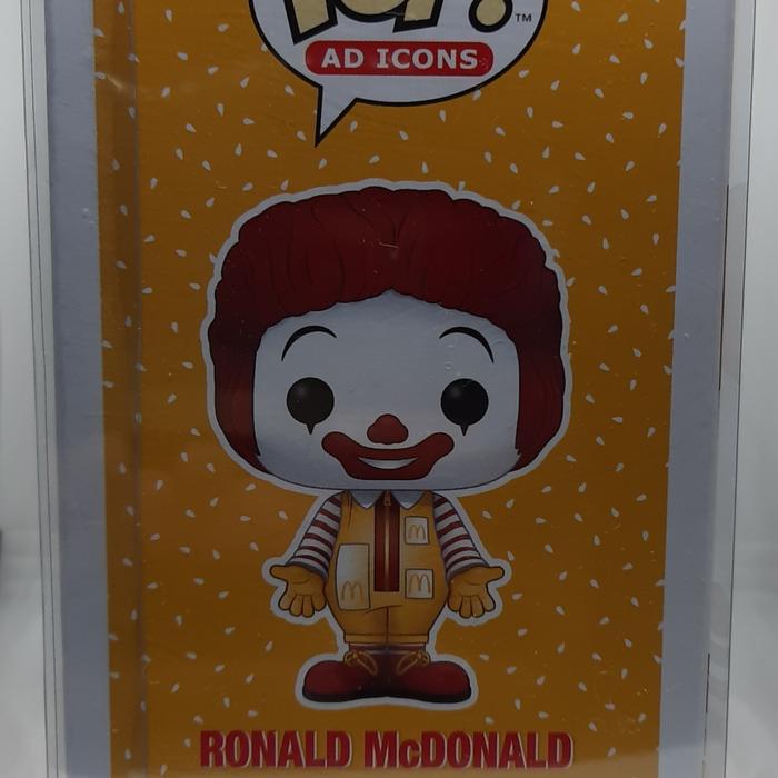 FUNKO POP RONALD MCDONALD + PROTEKTOR