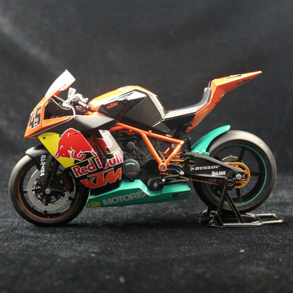 1/12 KTM RC8 1199 Racing Motorcycle Toy Model AUTOMAXX Diecast Metal Vehicle Miniature 1:12