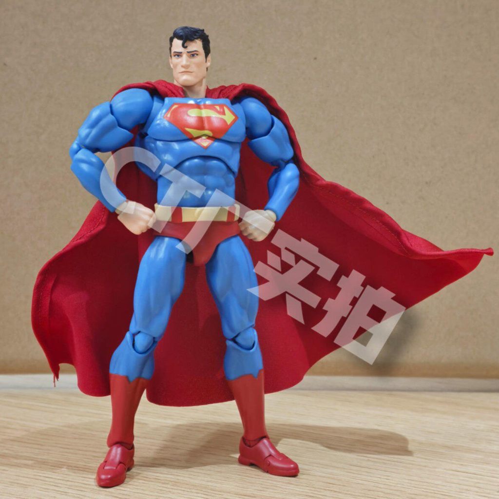 CT Superman Mafex 117 Hush Comic Version Dc Justice League Articulated Action Figure Collectible