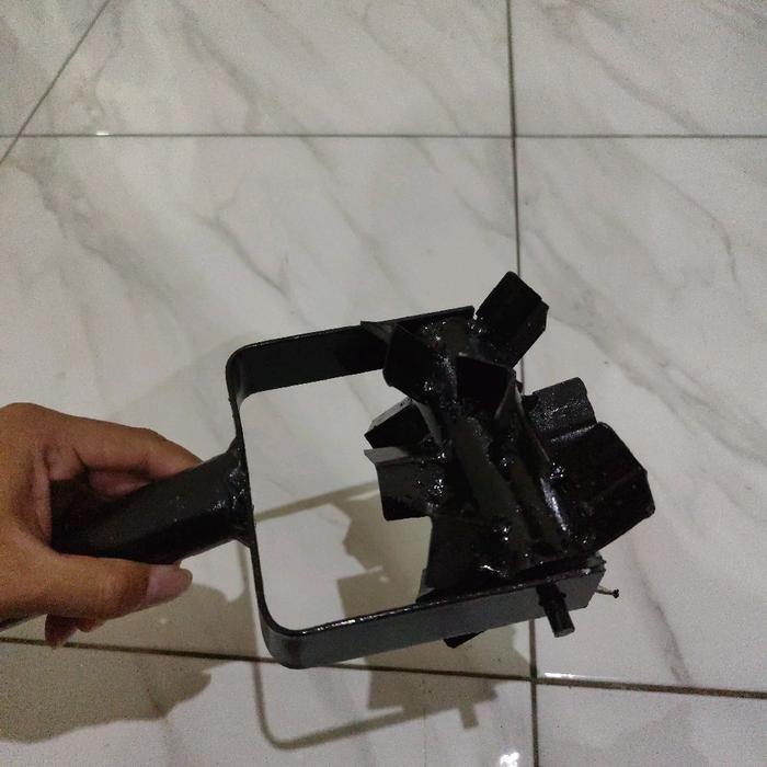 READY Alat Matun Pembersih Gulma Osrokan Padi dengan Desain Efektif untuk Penggunaan di Ladang Arit