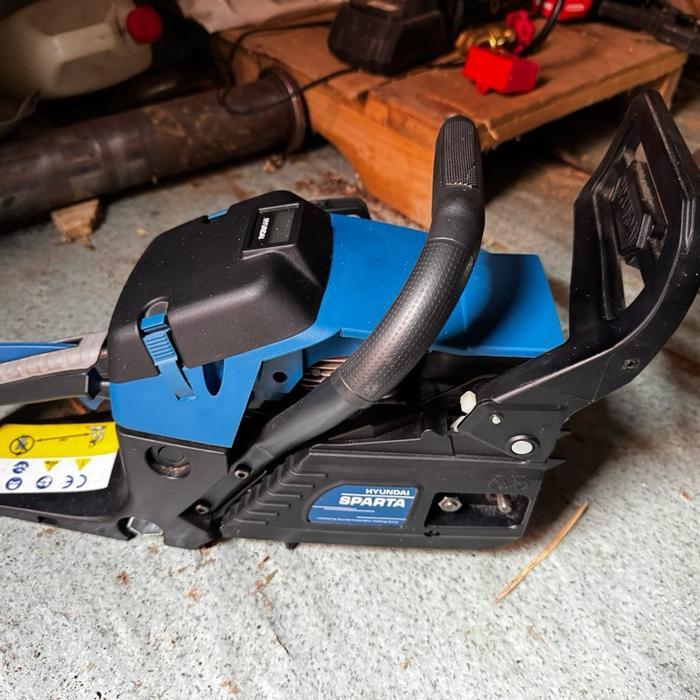 CHAINSAW HYUNDAI SPARTA 22”
