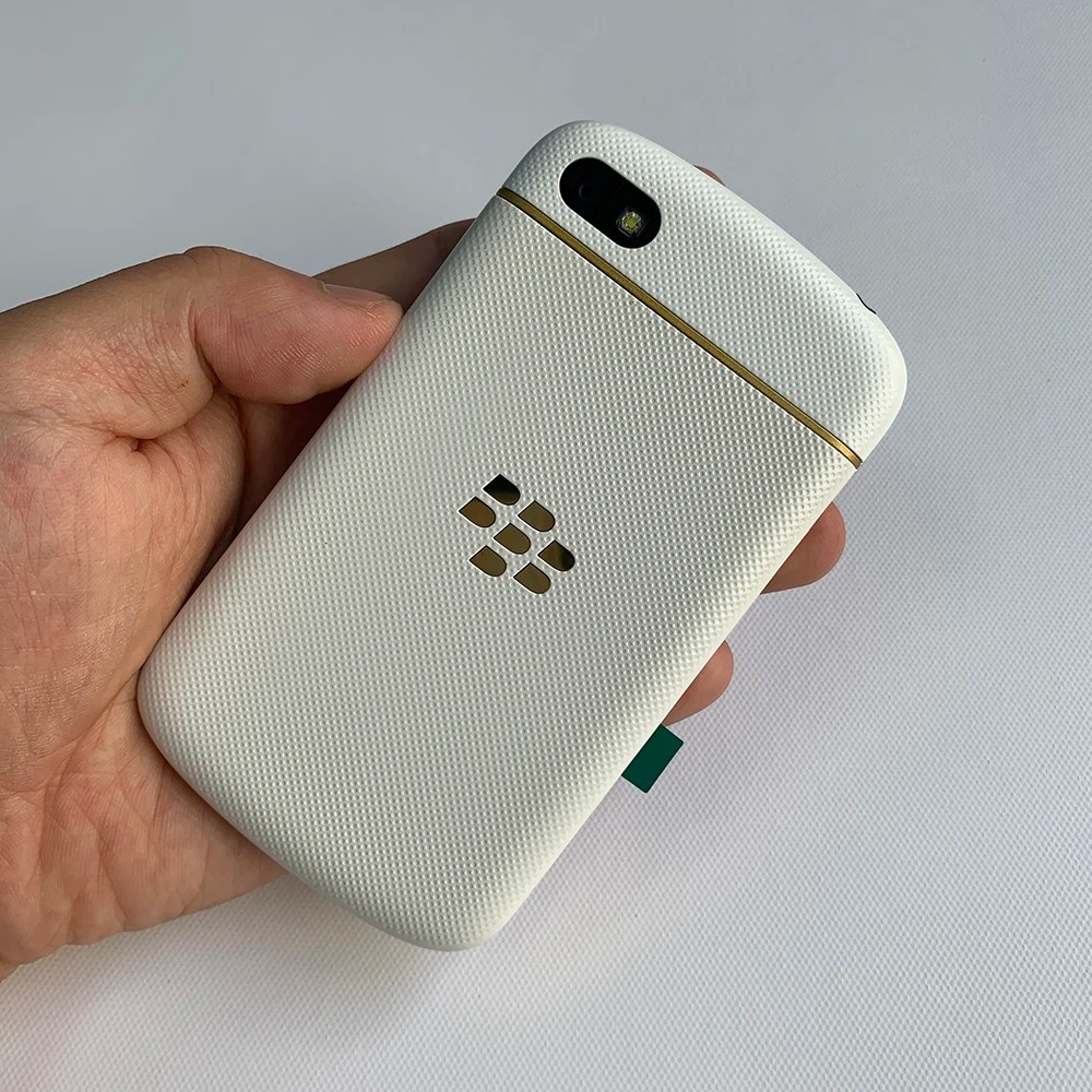 Original Blackberry Q10 QWERTY Keyboard Mobile Cell Phone 3.1" RAM 2GB ROM 16GB 8MP Cellphone