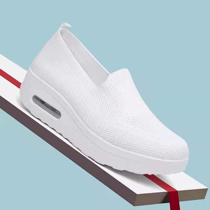 Lvr Free Box Sepatu Sneakers Sport Wanita Polos Pansus Kekinian Lv0075