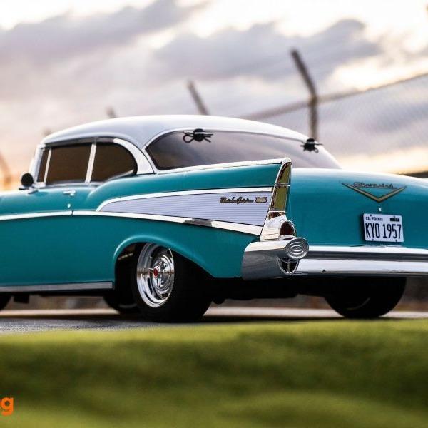 KYOSHO Fazer Mk2 - 1957 Chevy Bel Air Couple (tropical Turquoise