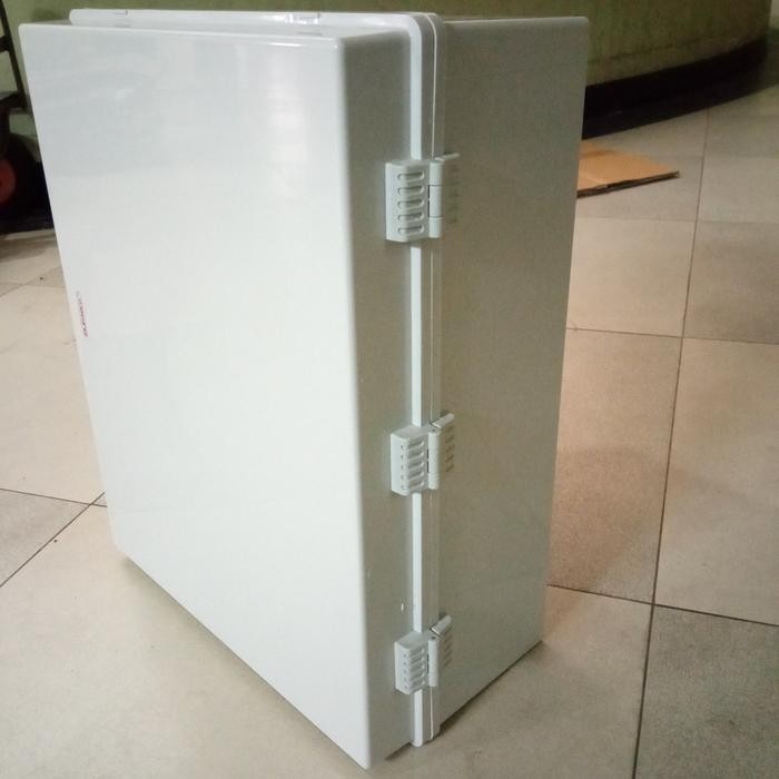 "BOX PANEL PLASTIK ABS 400X600X220 ABU-ABU + BASE PLATE DURABOX"