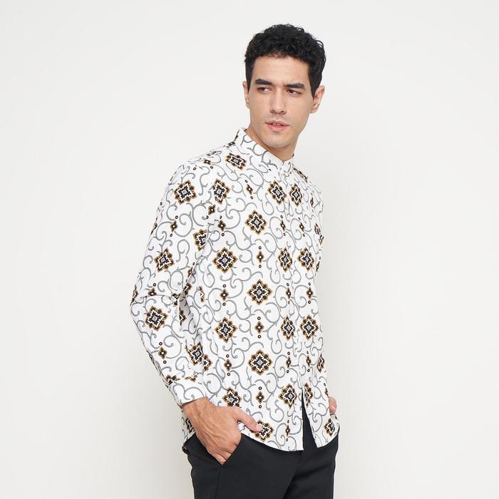 Vanfive Kemeja Koko Batik Shanghai Lengan Panjang Pria Slim Fit Putih A1759