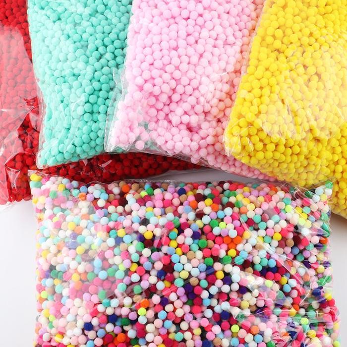 Bola Pom Pom Bulu Warna Warni 20mm 2cm Grosir 2000 pcs Untuk Mainan Sensory dan Montessori