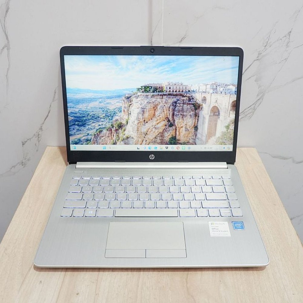 Laptop Hp 14s-cf2516TU Intel Celeron N4020 Ram 8Gb Ssd 512Gb Siap Belajar Second Berkualitas Bergara