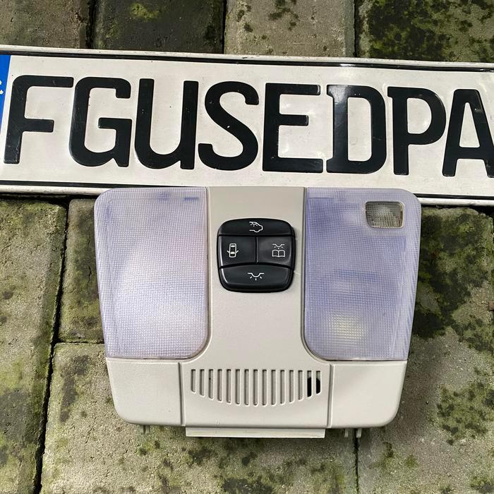 Original W210 Lampu Plafon Interior 208820