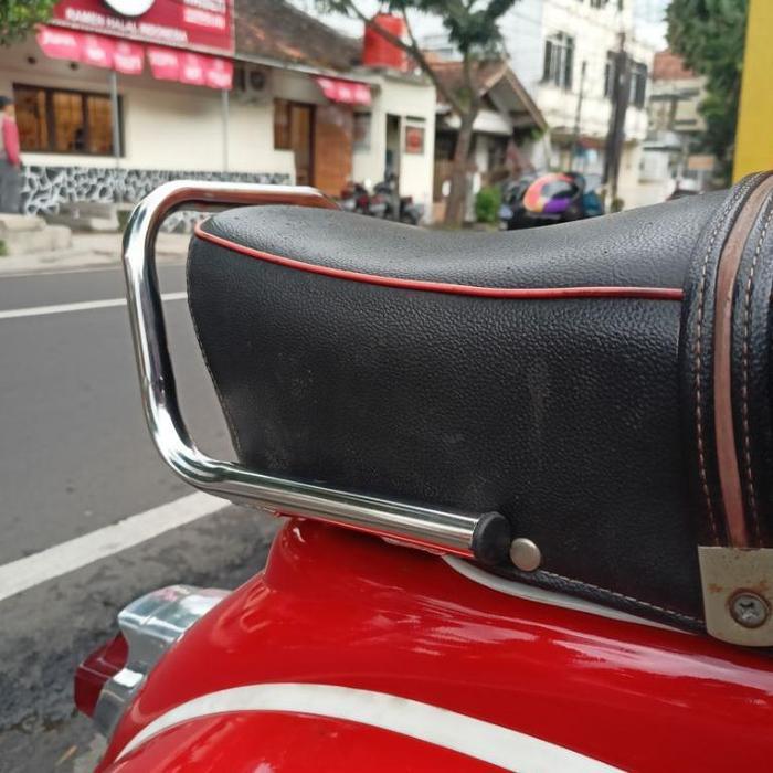 Behel Jok Pegangan Jok Vespa Super Sprint Px Exclusive Pxe Excel