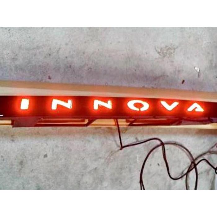 Trunklid Led Innova 2012-2013