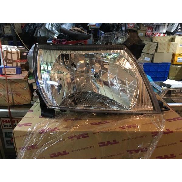 Headlamp / lampu depan / lampu besar kijang thn 2003 newt