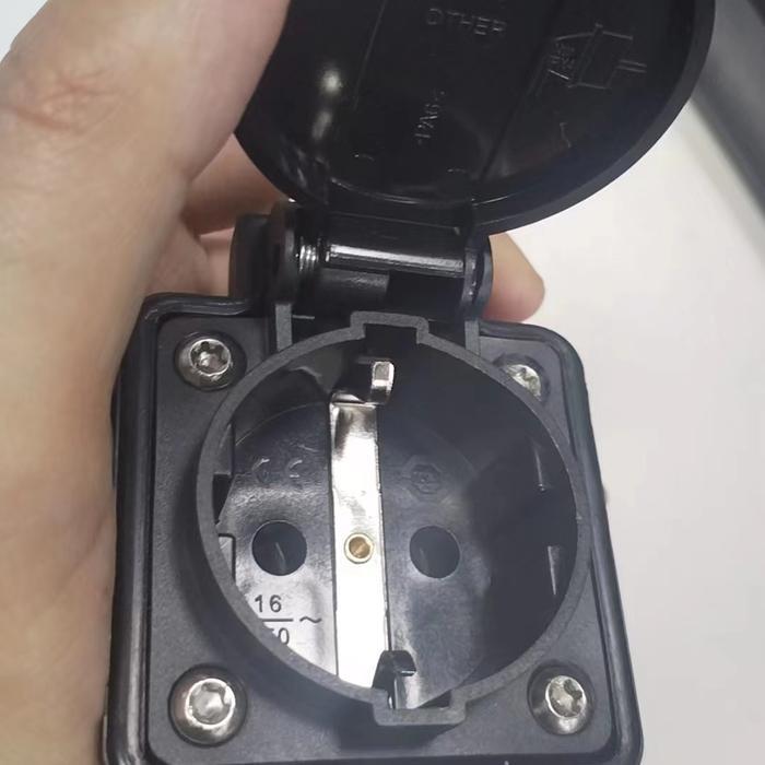 TERLARIS Charging Pile SPKLU type 2 220v Adaptor