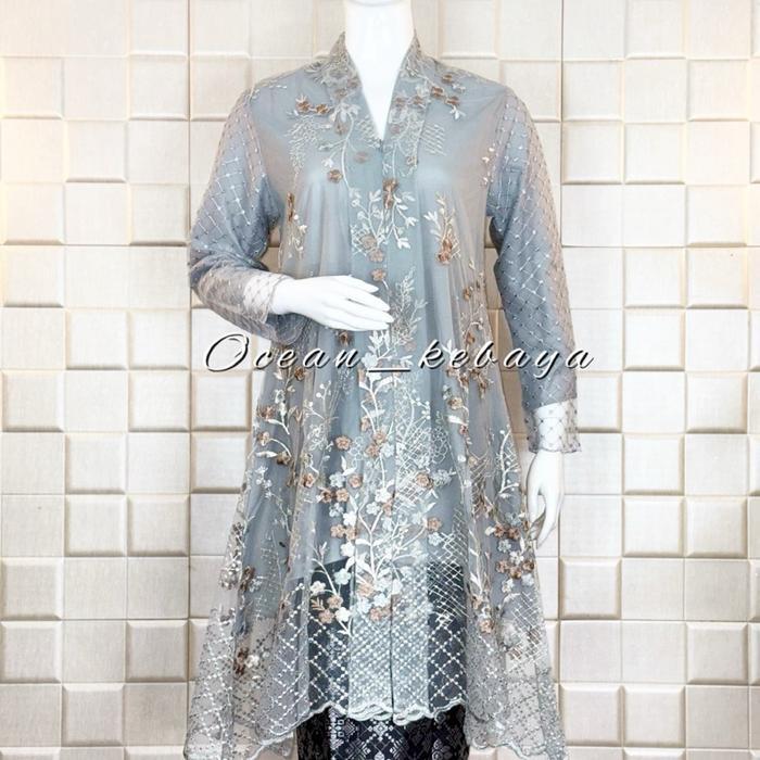Kebaya Kartini Tunik Bunga Garden dengan Motif Elegan dan Cantik