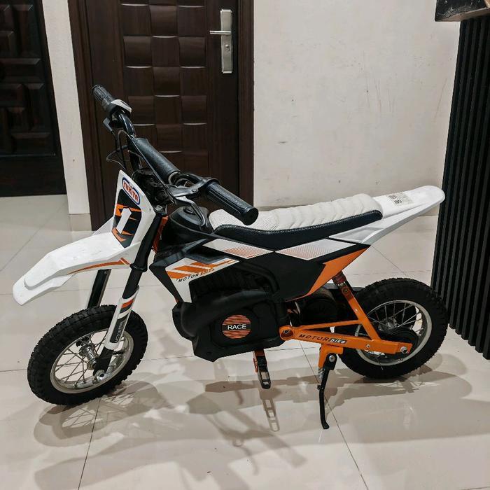 Mainan motor aki trail yukita 0952