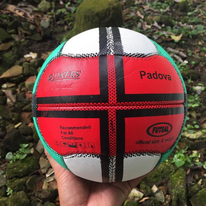 BOLA FUTSAL SIZE 4 QUIKERS ORIGINAL / BOLA FUTSAL ORIGINAL