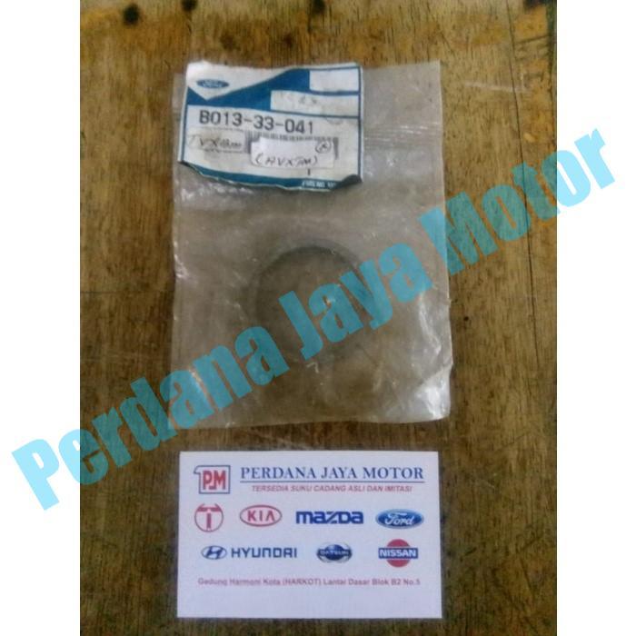 Spacer Bearing Depan Ford Laser