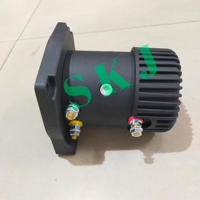 BERKUALITAS MOTOR 4WINCH 13000LBS