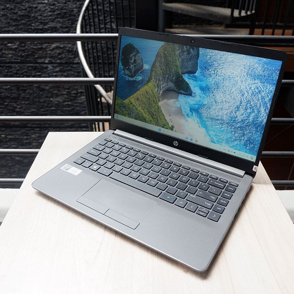 Laptop HP 245 G8 AMD Athlon Silver 3050U Ram 4Gb Ssd 256Gb Cocok Untuk Jualan Online Second Berkuali