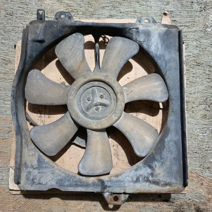 Extra fan Toyota Corona absolute