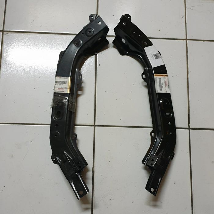 Panel Headlamp Bullhead Atas Samping Asli Mitsubishi Xpander
