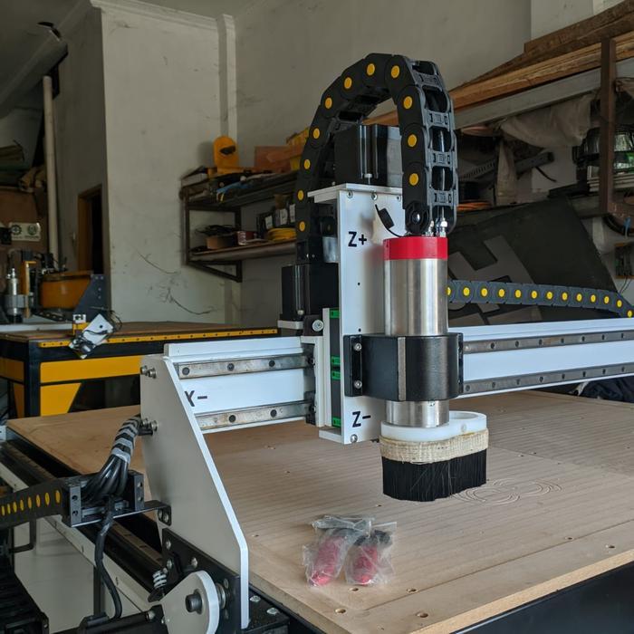 cnc router 1325M spindle 2.2kw er20 link dp