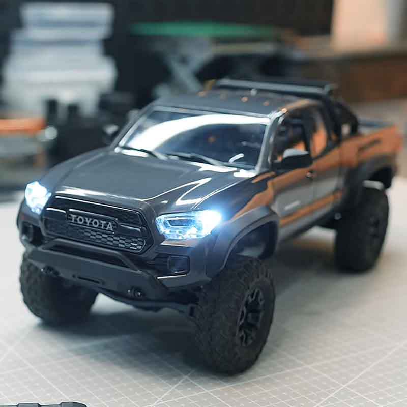 FMS FCX24 Tacoma 124 RC Crawler 4x4 RC Truck Crawler Remote Control Climbing OffRoad Car RTR RC Car