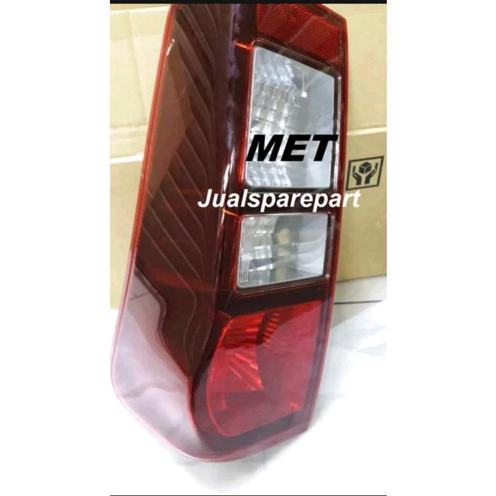 Lampu Stop Isuzu Dmax / Lampu Belakang Bermutu