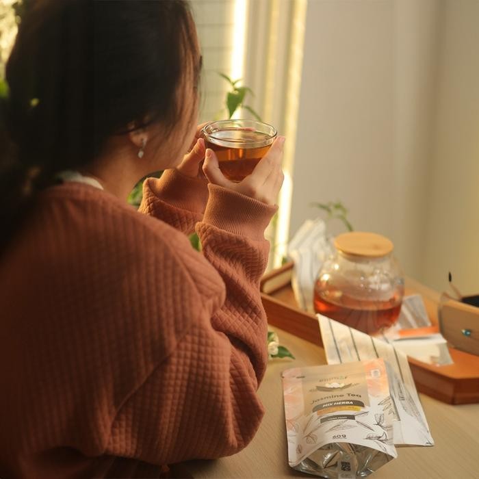 gwc5 Elumor Jasmine Tea Isi 30 Kantong + Elumor Apb Isi 60 Pcs