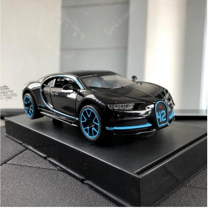 Pajangan Bugatti Chiron Miniatur Parfum Parfume Pewangi Mobil