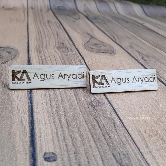 New Name Tag Papan Nama Dada Grafir Magnet tempel Bahan Kayu / Aluminium