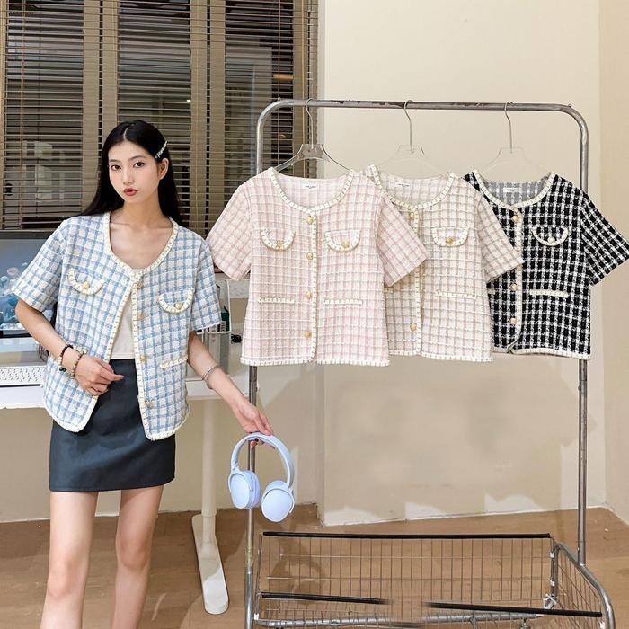 Leora Top Blazer Tweed Wanita Outer Pendek Wanita Blazer Kancing Tweed Atasan Wanita Simple Atasan