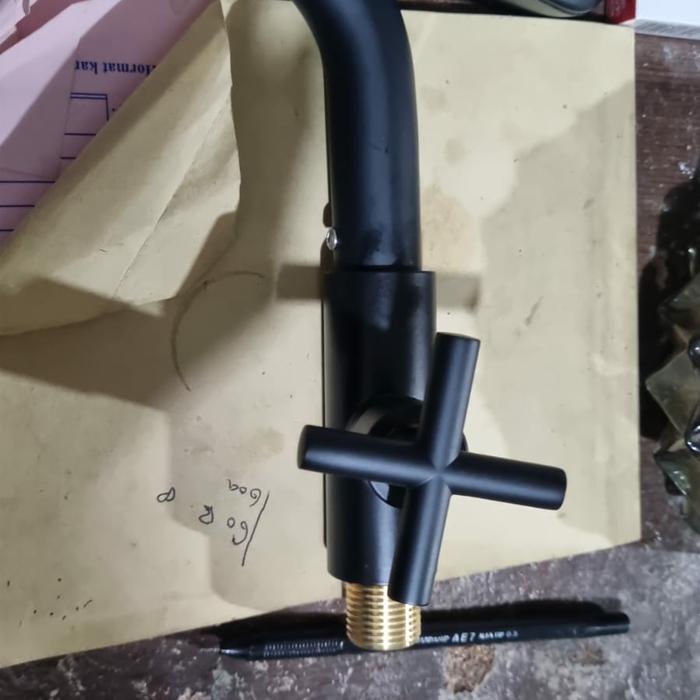Glammartt- Kran Wastafel Dinding Stainles Hitam Kran Tembok Hitam