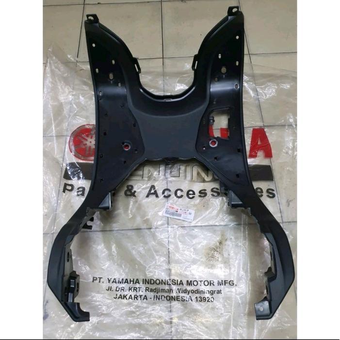 BORDES FOOTREST PIJAKAN KAKI LEXI 125 ASLI YAMAHA B3F-F7481-00