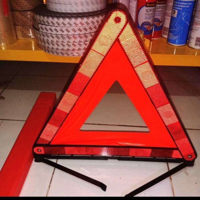 Alat Pengaman Segitiga Pengaman Reflektor / Segitiga Reflector Mobil