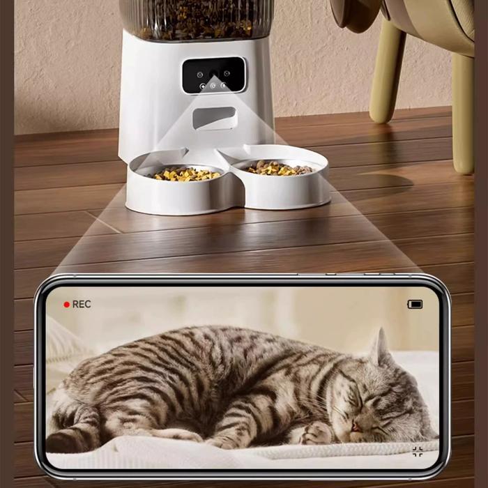 5L Dua Mangkuk Dengan Kamera Mesin Pemberi Makan Otomatis Untuk Hewan Peliharaan Anjing Dan Kucing