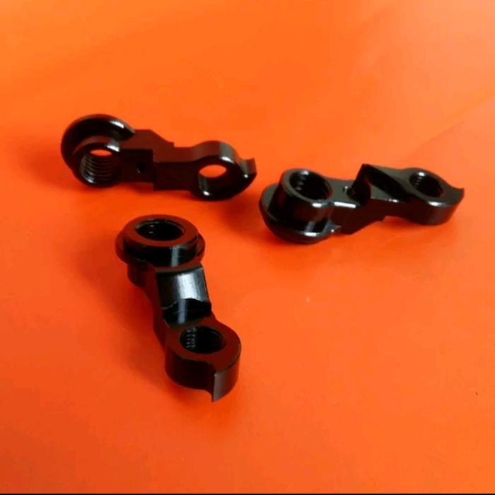 Drop Out - Rd Hanger - Anting Rd - Patrol 671 - 672 - 691 Tail Hook