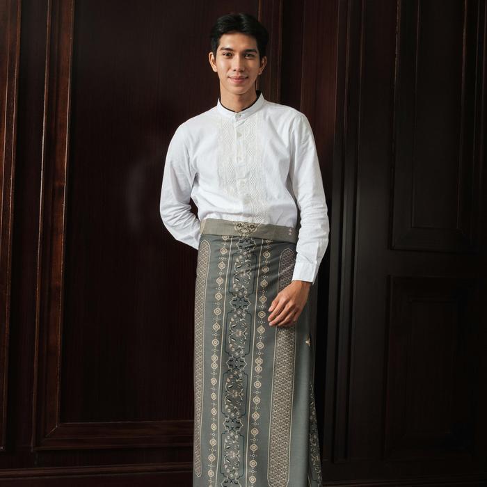 Howel and Co - Lioren (Sarung)