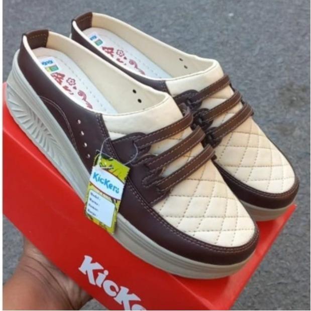 Sepatu Sandal Wedges Wanita Kickers Kombinasi Motif Tali