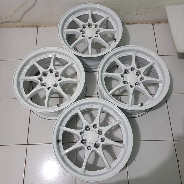 Velg Ring 15 Brio Mobilio Jazz Freed City Yaris Agya VolkRays CE28 R15