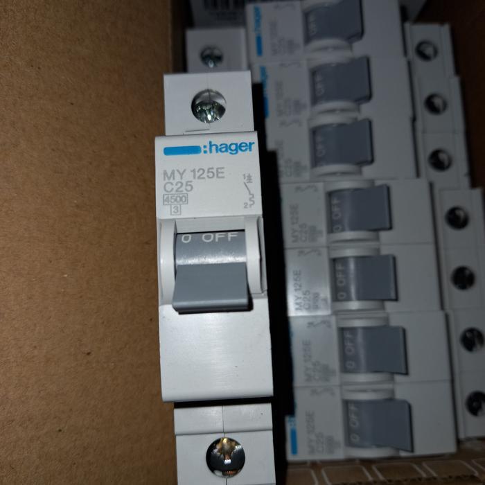 mcb 25amper merek hager