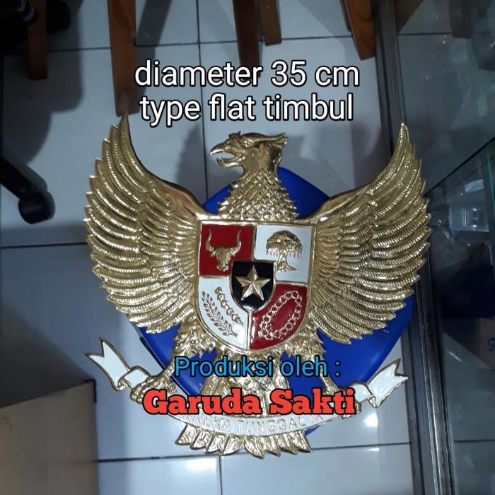 Lambang garuda kuningan rata timbul 35 cm