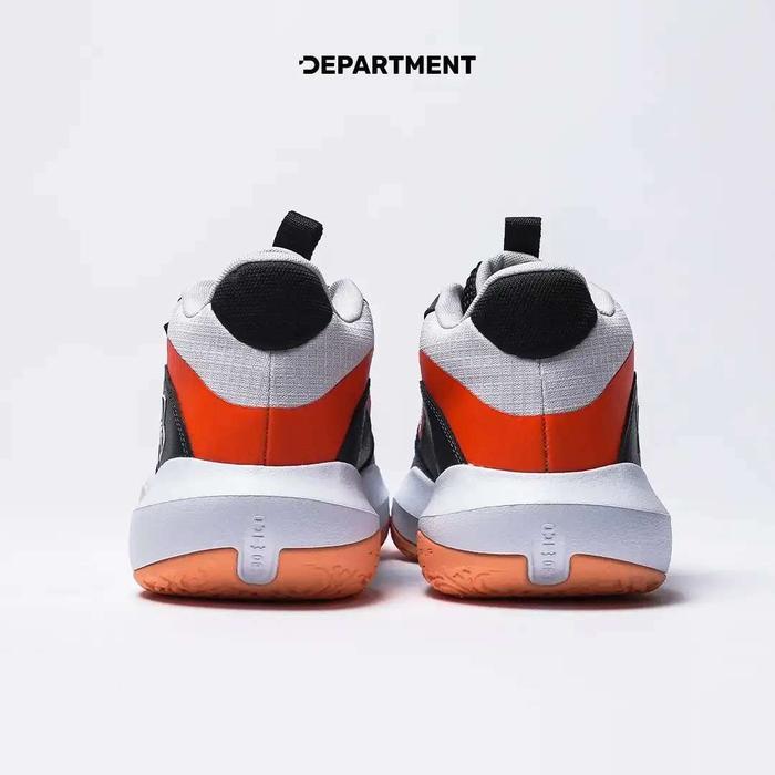 Sepatu Basket UNDER ARMOUR LOCKDOWN 7 3028512016 ORIGINAL